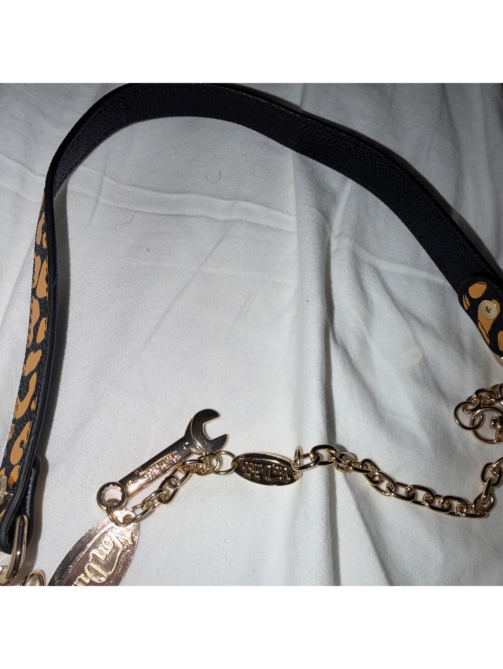 Von Dutch Leopard Print Shoulder Bag with Logo and Gold Zipper Accents Y2K - Picture 2 of 4
